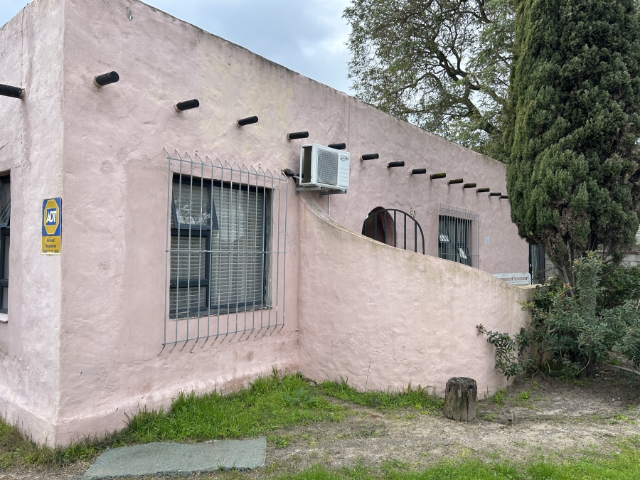 4 Bedroom Property for Sale in Kingston Western Cape